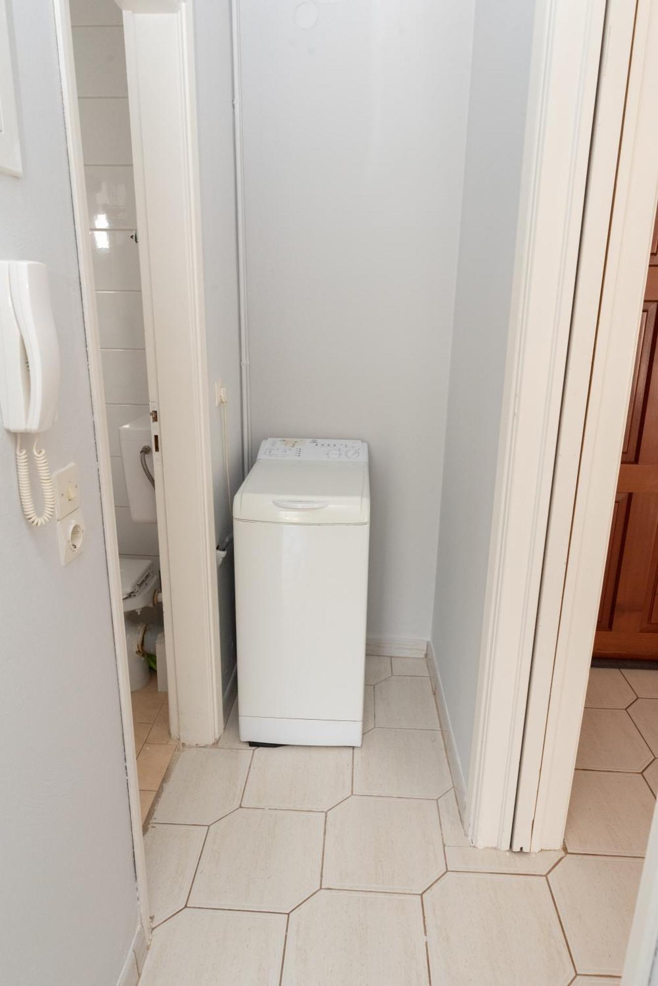 Bluehouse Apartment Porto Rafti Bagian luar foto