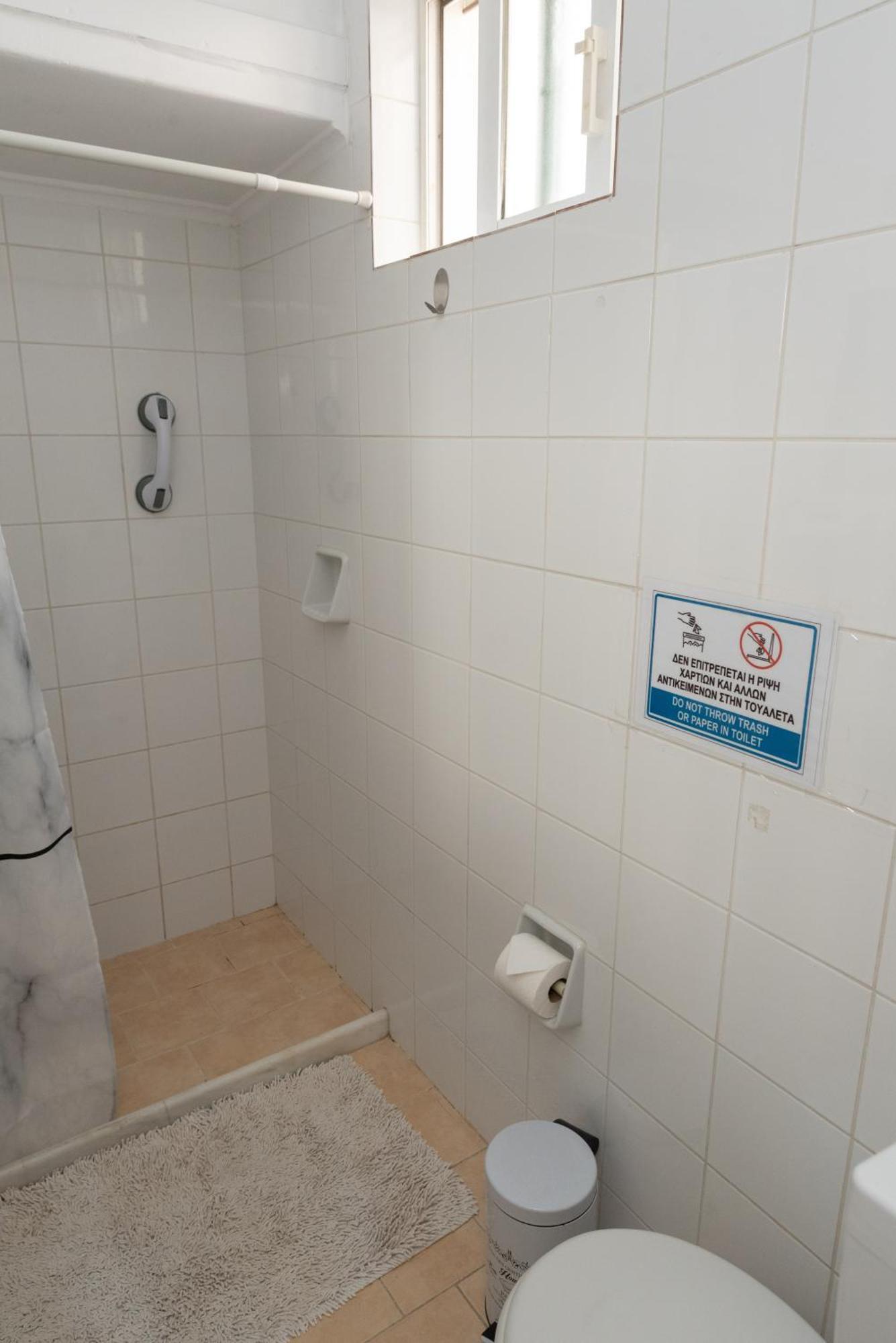 Bluehouse Apartment Porto Rafti Bagian luar foto