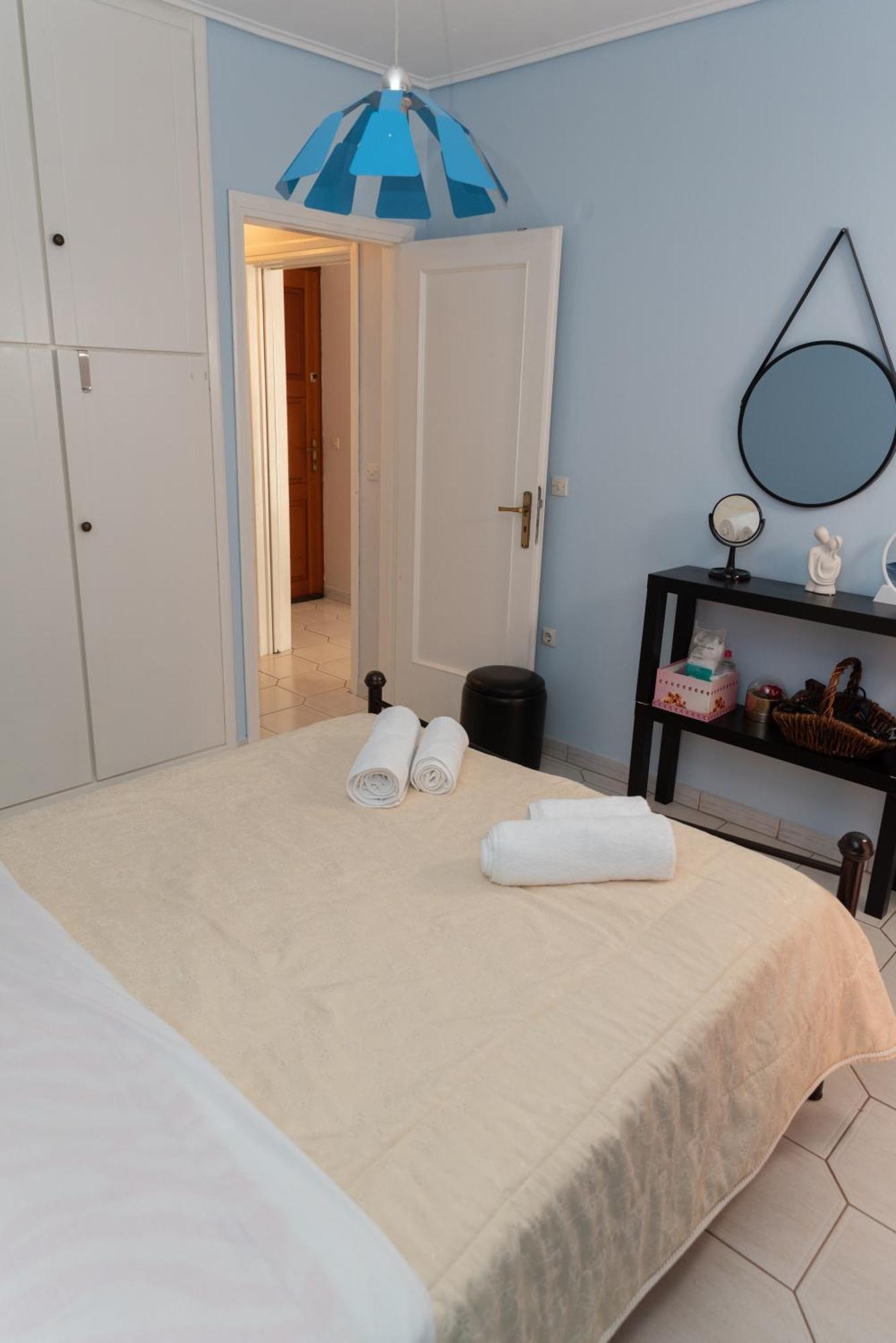 Bluehouse Apartment Porto Rafti Bagian luar foto