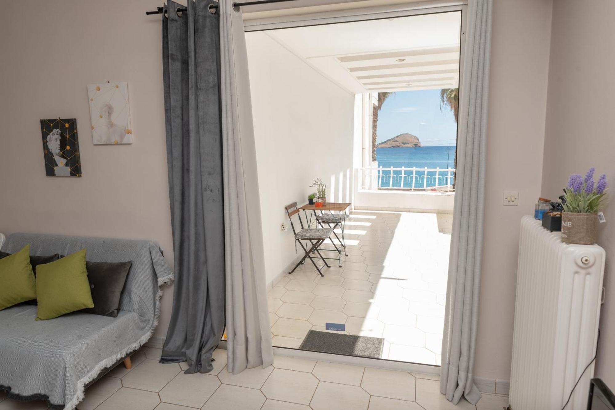 Bluehouse Apartment Porto Rafti Bagian luar foto